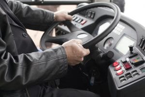 Read more about the article Right Turn in a Big Rig: Accidents