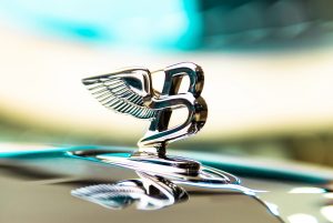 Read more about the article Bentley Is Turning 70! The Company Celebrates With New Paint Jobs