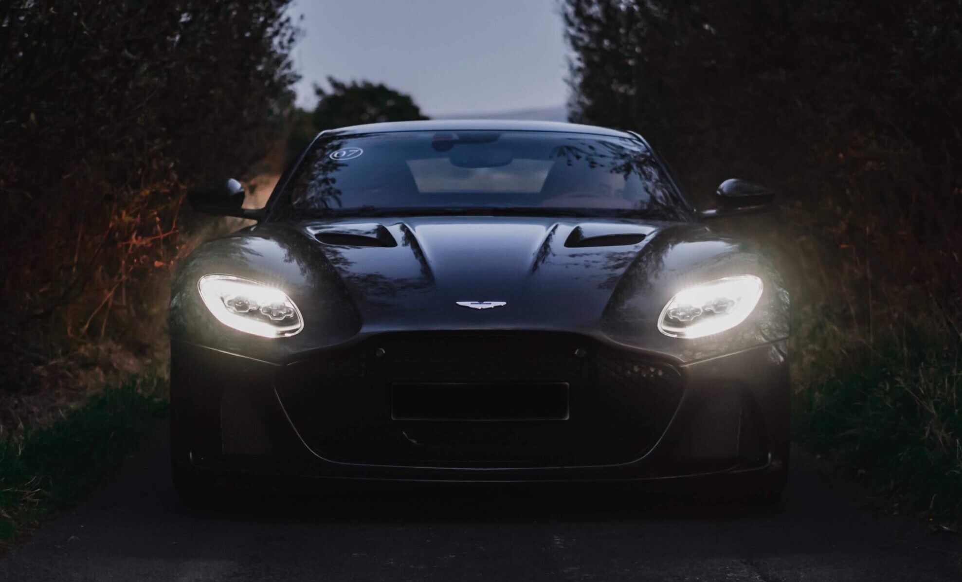 You are currently viewing Aston Martin and Lucid Works Together To Make Electric Vehicles