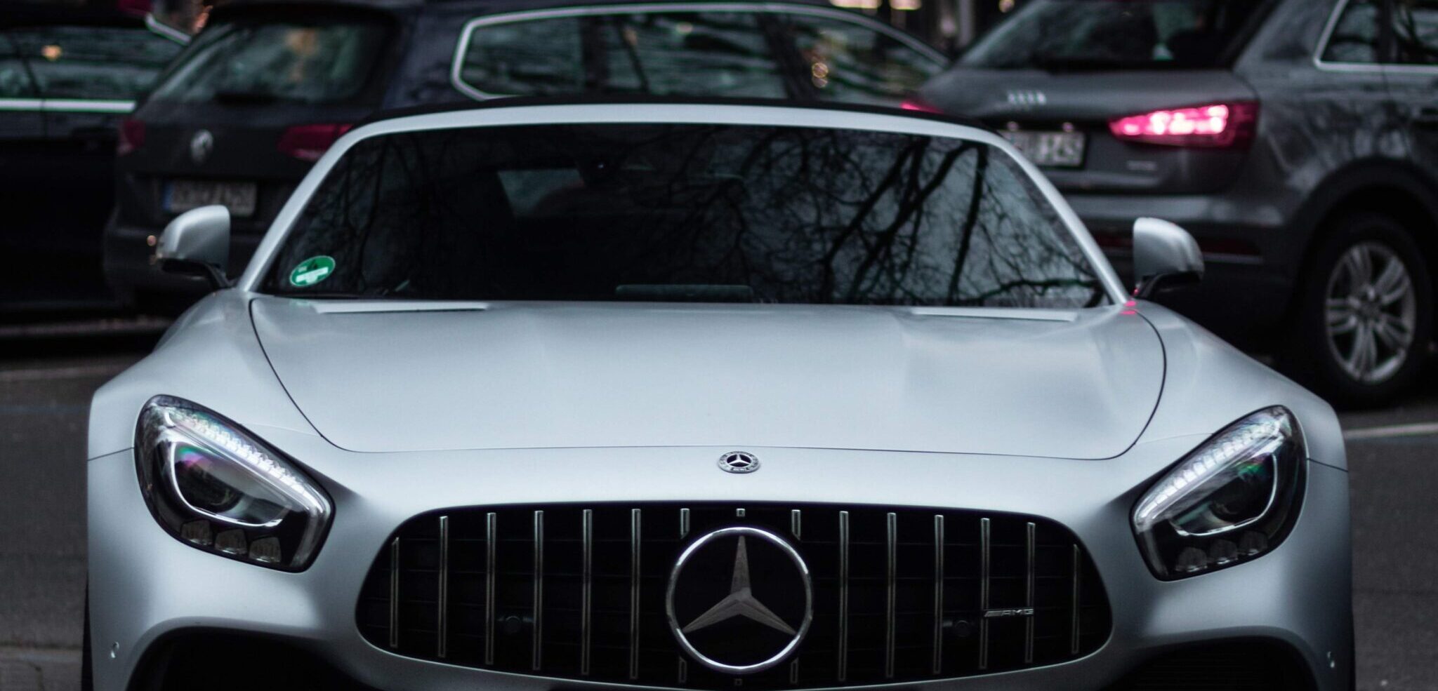 You are currently viewing Mercedes Brings In V-8 Engine For C-Class And E-Class Models